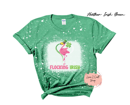 St Patrick's day Kiss me Flamingo - Bleached T-Shirt